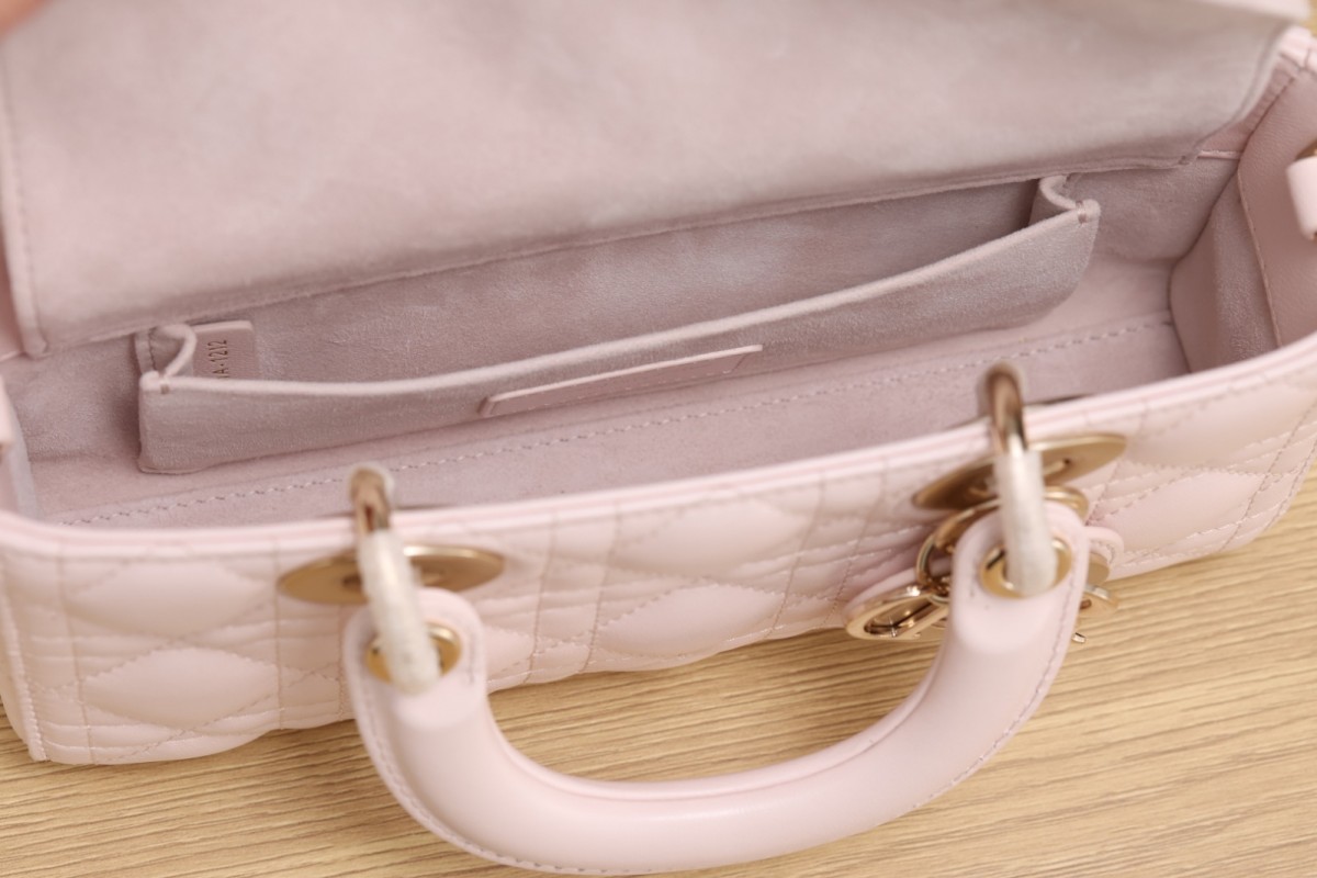 Shebag Super replica Dior mini tote bag review(August 2025 updated)-Umgangatho ogqwesileyo woMgangatho weFake weLouis Vuitton kwiVenkile ye-Intanethi, ibhegi yomyili weReplica ru