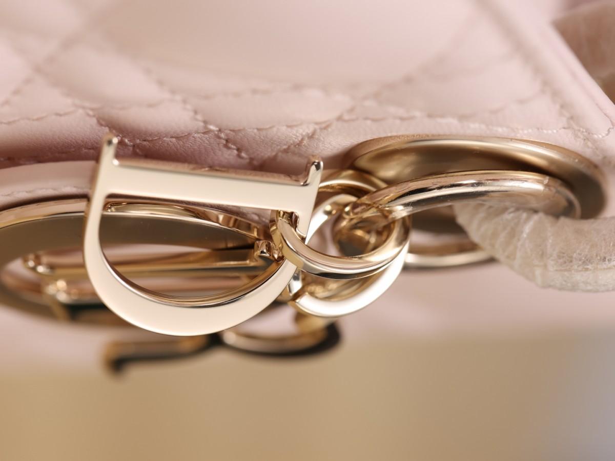 Shebag Super replica Dior mini tote bag review(August 2025 updated)-Umgangatho ogqwesileyo woMgangatho weFake weLouis Vuitton kwiVenkile ye-Intanethi, ibhegi yomyili weReplica ru