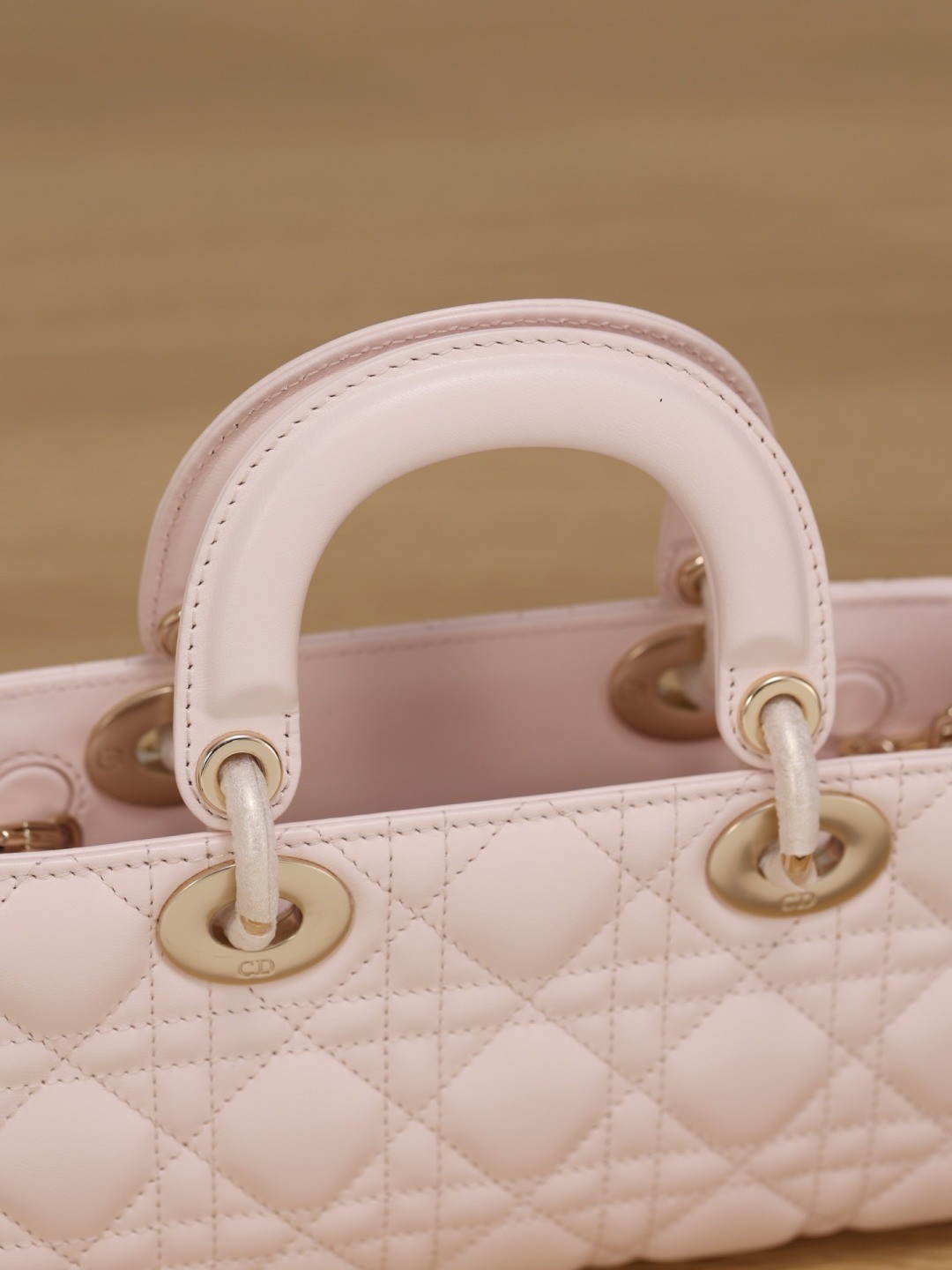 Shebag Super replica Dior mini tote bag review(August 2025 updated)-Umgangatho ogqwesileyo woMgangatho weFake weLouis Vuitton kwiVenkile ye-Intanethi, ibhegi yomyili weReplica ru