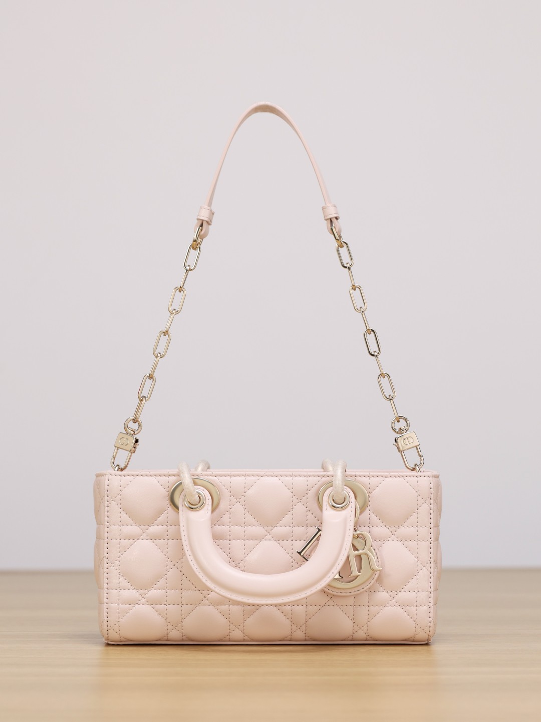 Shebag Super replica Dior mini tote bag review(August 2025 updated)-Umgangatho ogqwesileyo woMgangatho weFake weLouis Vuitton kwiVenkile ye-Intanethi, ibhegi yomyili weReplica ru