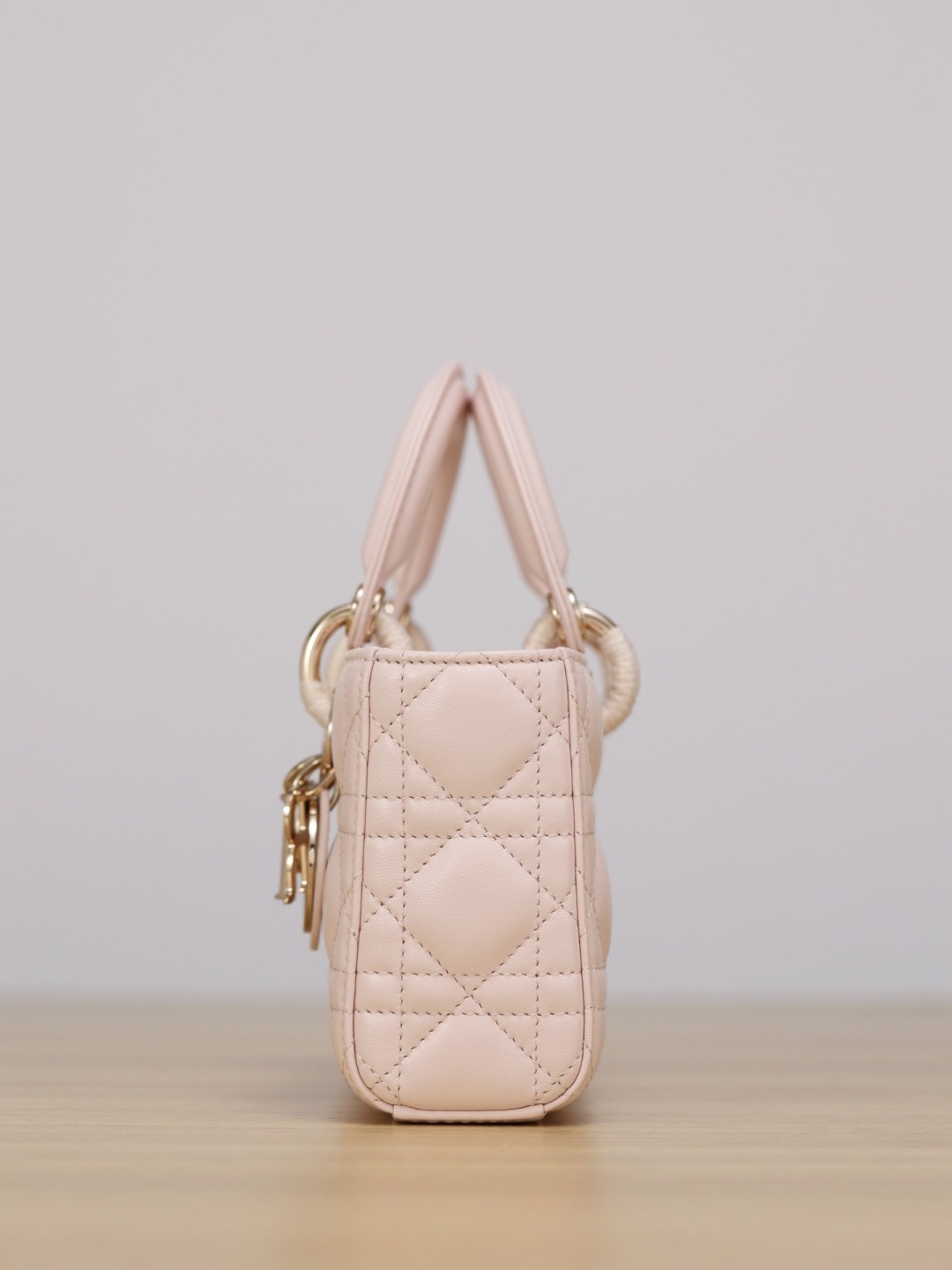 Shebag Super replica Dior mini tote bag review(August 2025 updated)-Umgangatho ogqwesileyo woMgangatho weFake weLouis Vuitton kwiVenkile ye-Intanethi, ibhegi yomyili weReplica ru
