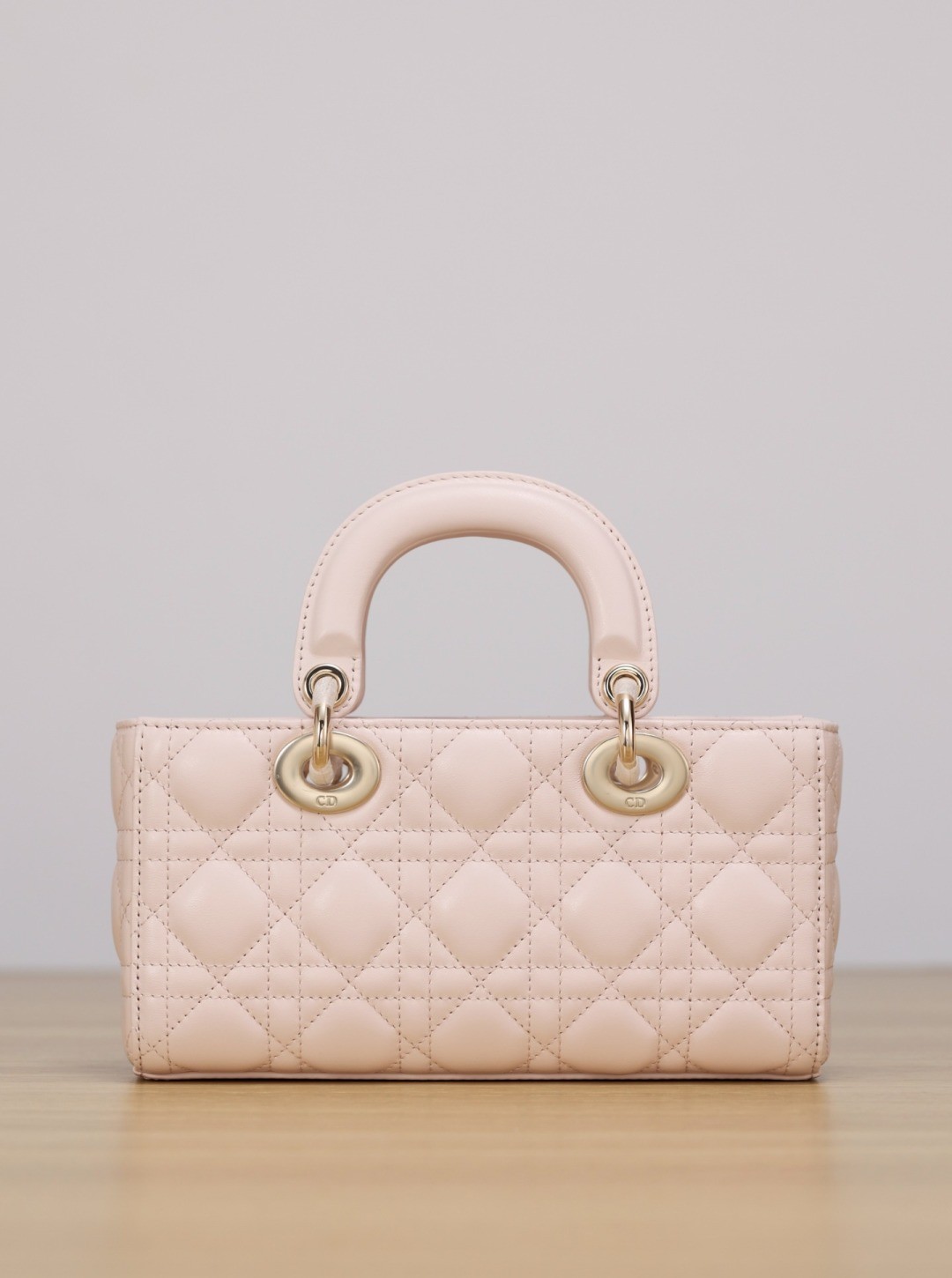 Shebag Super replica Dior mini tote bag review(August 2025 updated)-Umgangatho ogqwesileyo woMgangatho weFake weLouis Vuitton kwiVenkile ye-Intanethi, ibhegi yomyili weReplica ru