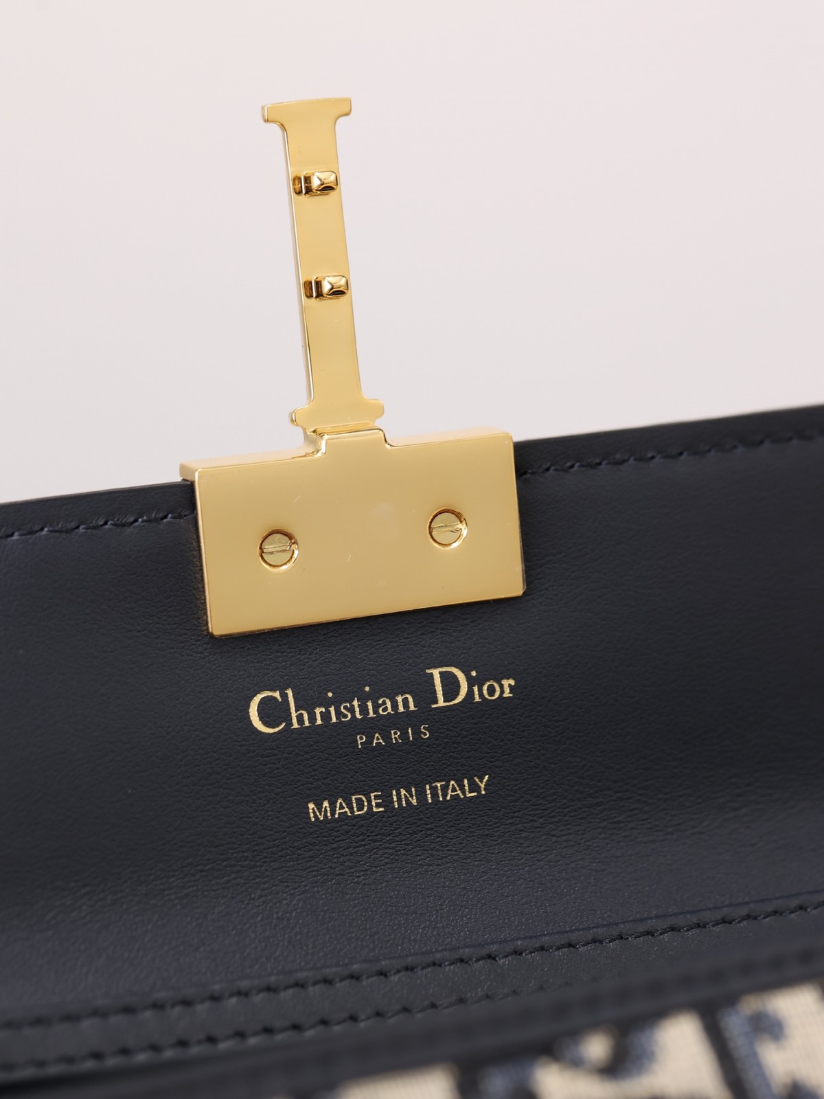 Shebag Super replica Dior Montaigne 30 east west bag review (August 2025 updated)-Molemo ka ho Fetisisa Lebenkele la Lebenkele la Marang-rang la Fake Louis Vuitton, Replica designer bag ru