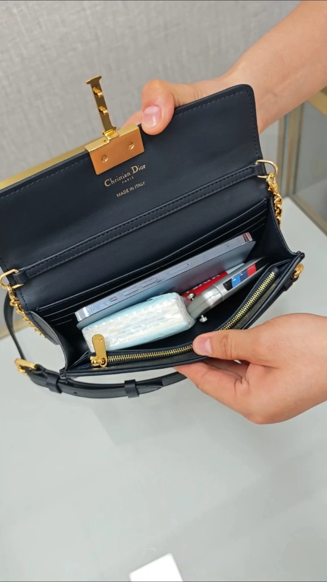 Shebag Super replica Dior Montaigne 30 east west bag review (August 2025 updated)-Molemo ka ho Fetisisa Lebenkele la Lebenkele la Marang-rang la Fake Louis Vuitton, Replica designer bag ru
