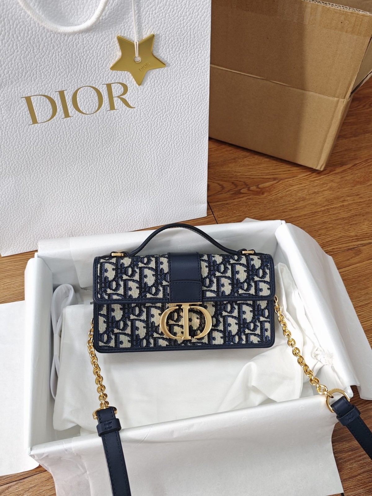 Shebag Super replica Dior Montaigne 30 east west bag review (August 2025 updated)-Molemo ka ho Fetisisa Lebenkele la Lebenkele la Marang-rang la Fake Louis Vuitton, Replica designer bag ru