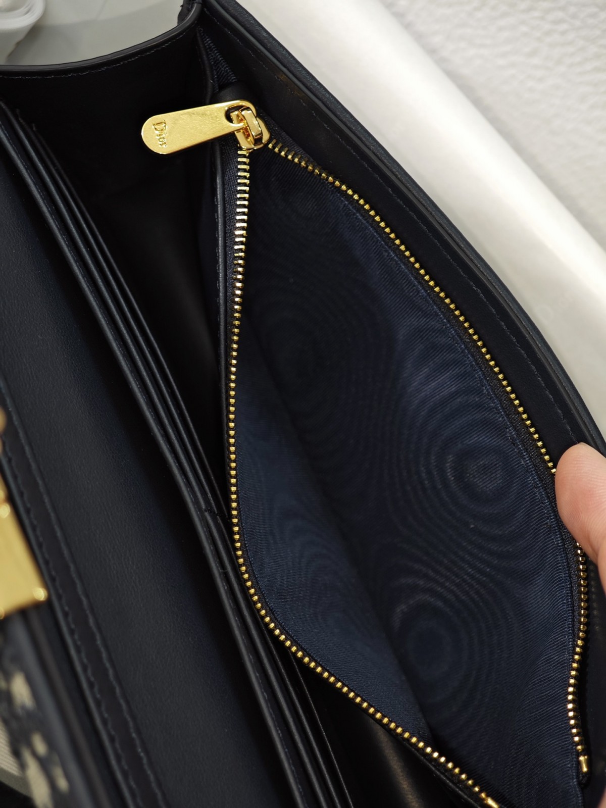Shebag Super replica Dior Montaigne 30 east west bag review (August 2025 updated)-Molemo ka ho Fetisisa Lebenkele la Lebenkele la Marang-rang la Fake Louis Vuitton, Replica designer bag ru