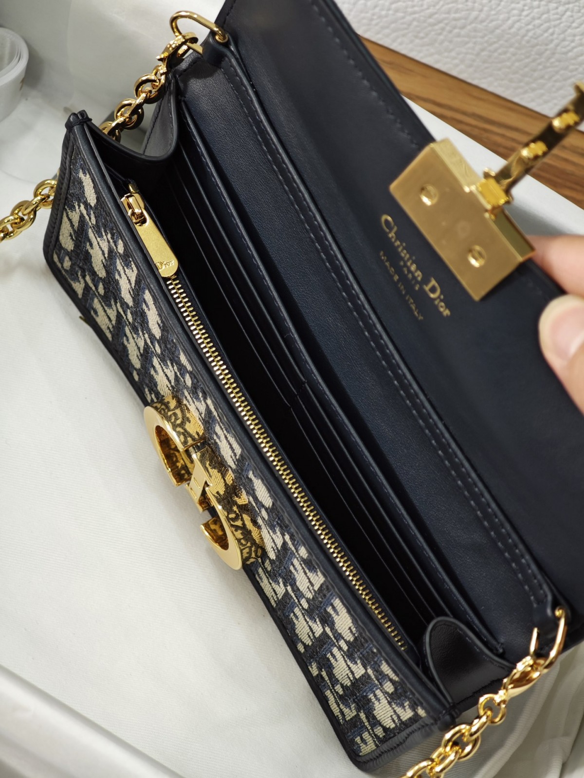 Shebag Super replica Dior Montaigne 30 east west bag review (August 2025 updated)-Molemo ka ho Fetisisa Lebenkele la Lebenkele la Marang-rang la Fake Louis Vuitton, Replica designer bag ru
