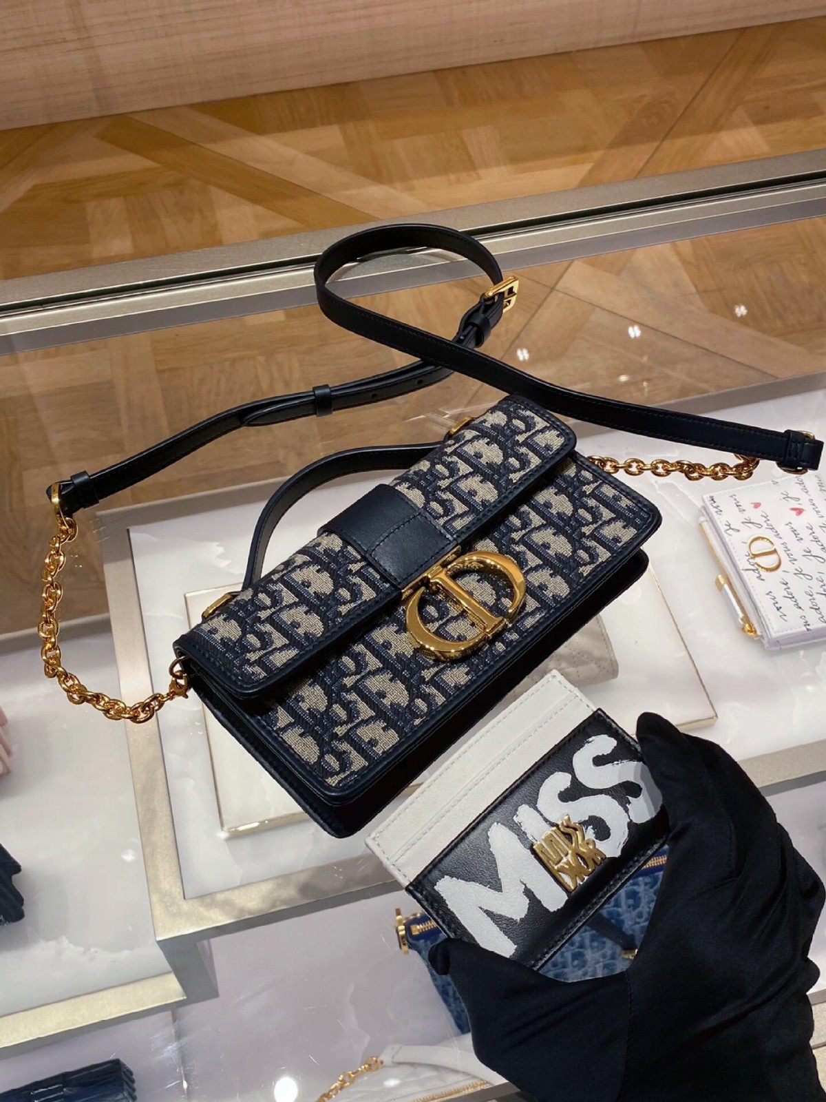 Shebag Super replica Dior Montaigne 30 east west bag review (August 2025 updated)-Molemo ka ho Fetisisa Lebenkele la Lebenkele la Marang-rang la Fake Louis Vuitton, Replica designer bag ru