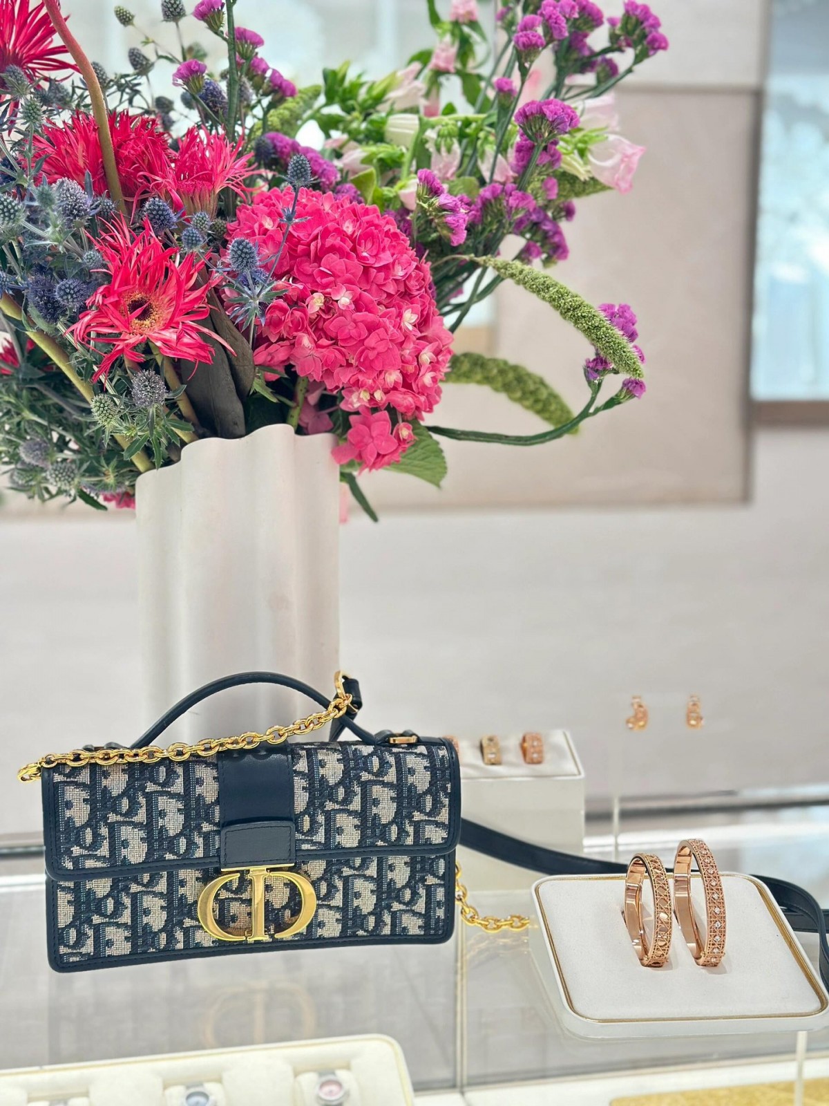 Shebag Super replica Dior Montaigne 30 east west bag review (August 2025 updated)-Molemo ka ho Fetisisa Lebenkele la Lebenkele la Marang-rang la Fake Louis Vuitton, Replica designer bag ru