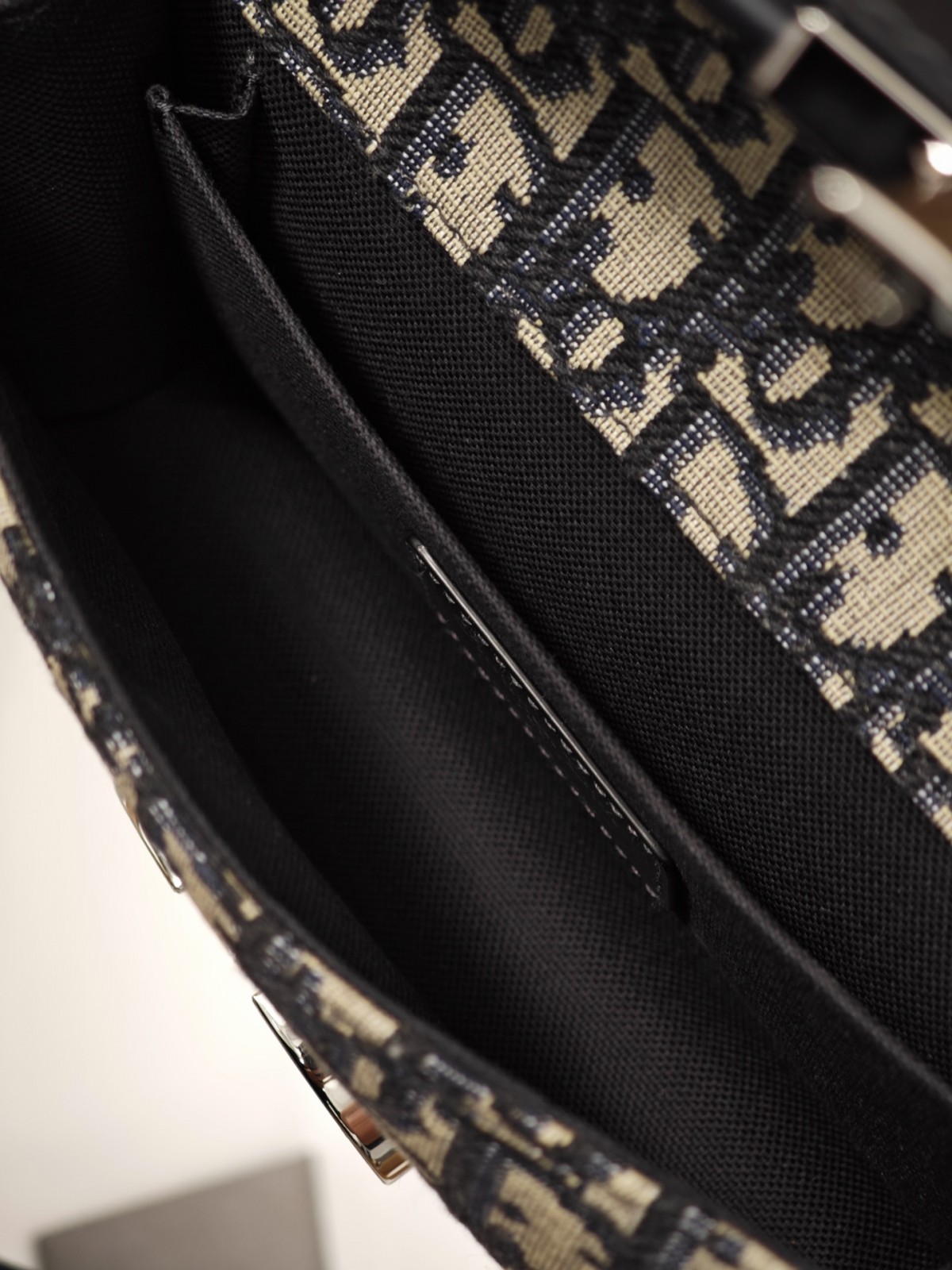 Shebag Super replica Dior Montaigne 30 east west bag review (August 2025 updated)-Molemo ka ho Fetisisa Lebenkele la Lebenkele la Marang-rang la Fake Louis Vuitton, Replica designer bag ru