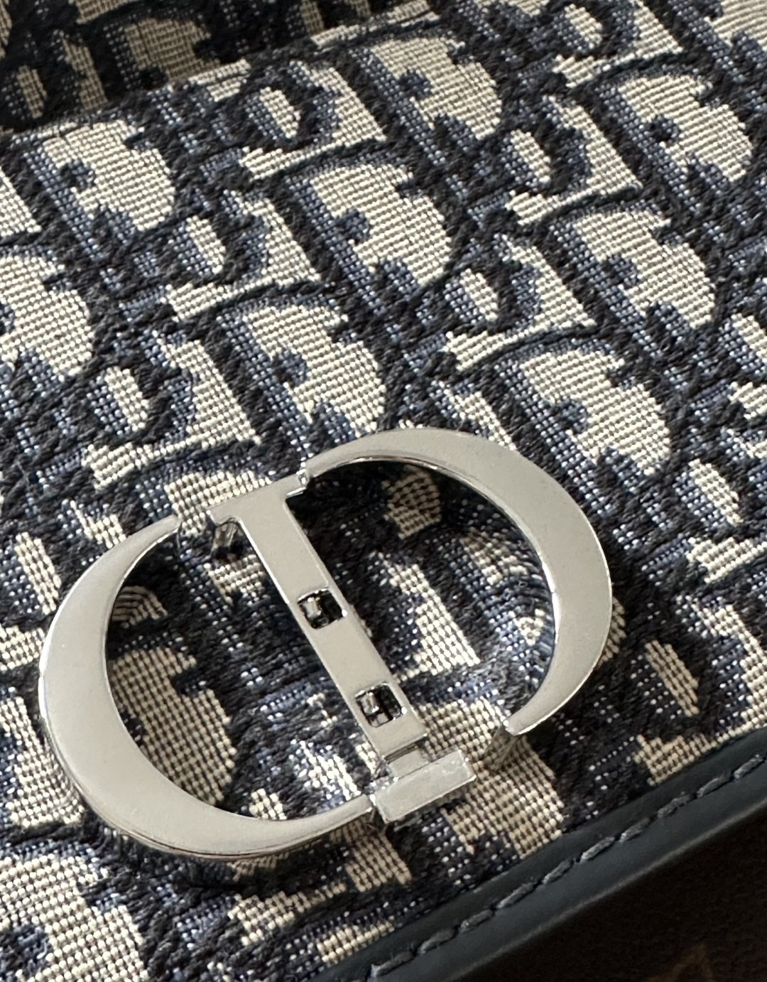 Shebag Super replica Dior Montaigne 30 east west bag review (August 2025 updated)-Molemo ka ho Fetisisa Lebenkele la Lebenkele la Marang-rang la Fake Louis Vuitton, Replica designer bag ru