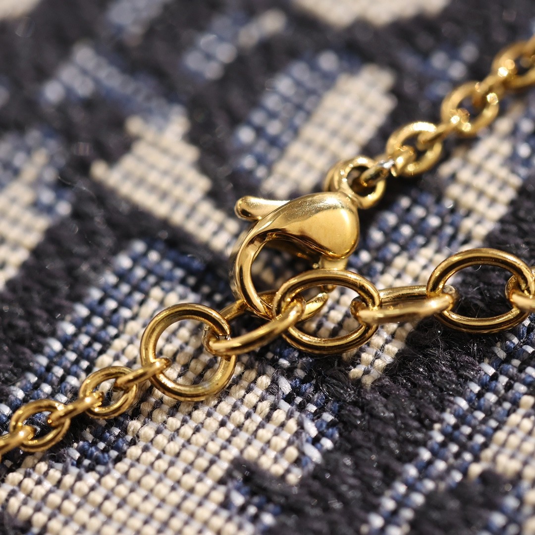 Shebag super replica Dior necklace review（August 2025 Updated）-Najlepsza jakość fałszywych torebek Louis Vuitton Sklep internetowy, projektant repliki torebki ru