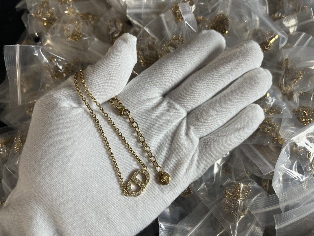 Shebag super replica Dior necklace review（August 2025 Updated）-Najlepsza jakość fałszywych torebek Louis Vuitton Sklep internetowy, projektant repliki torebki ru