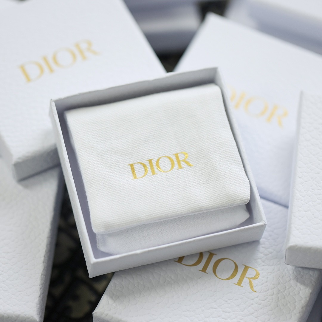 Shebag super replica Dior necklace review（August 2025 Updated）-Najlepsza jakość fałszywych torebek Louis Vuitton Sklep internetowy, projektant repliki torebki ru