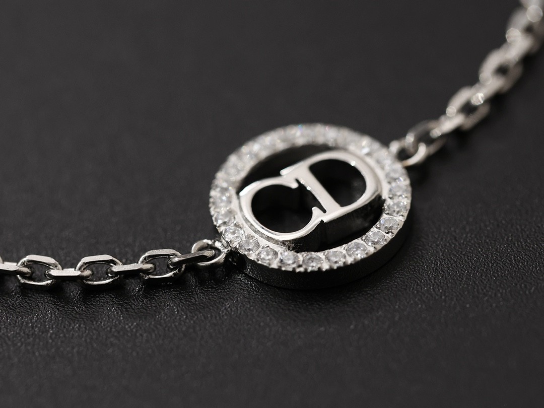 Shebag Super replica Dior necklace in silver(August 2025 updated)-Best Quality Fake Louis Vuitton Bag Online Store, Replica designer bag ru