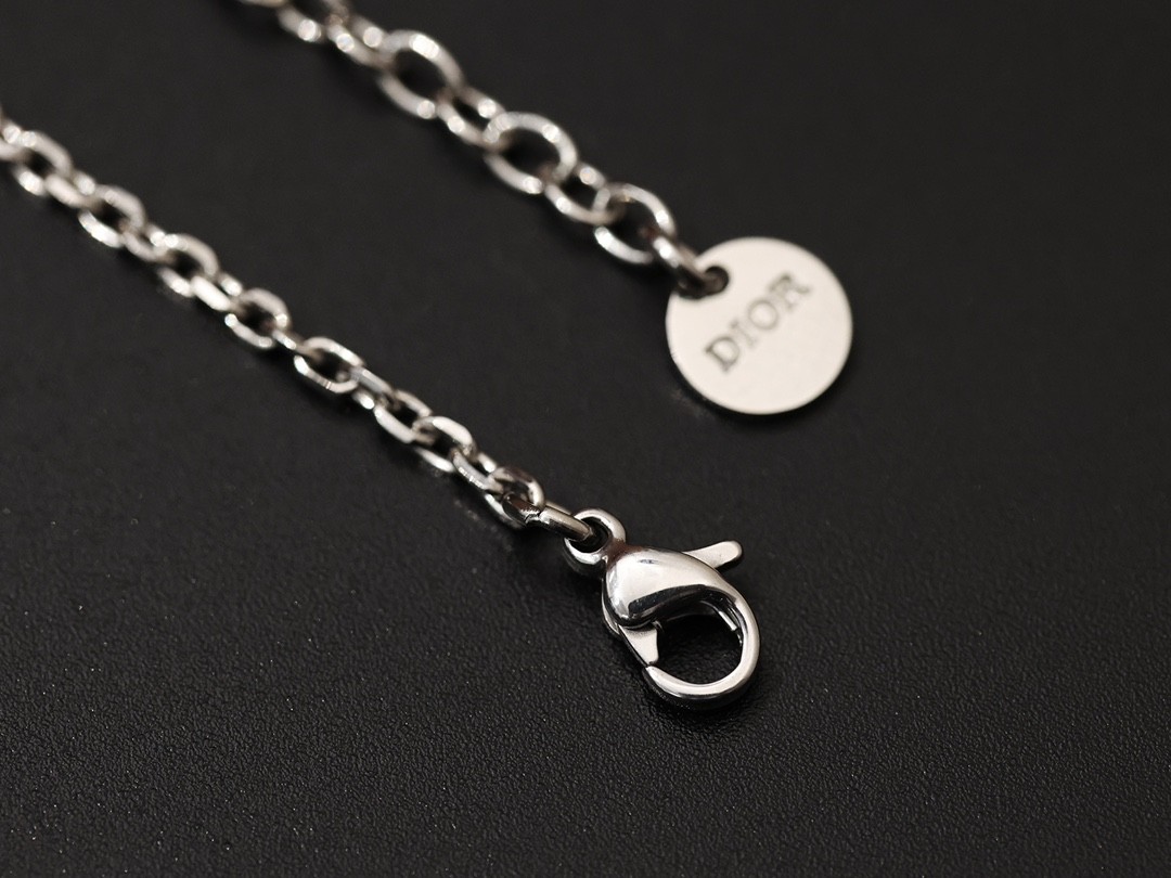 Shebag Super replica Dior necklace in silver(August 2025 updated)-Best Quality Fake Louis Vuitton Bag Online Store, Replica designer bag ru