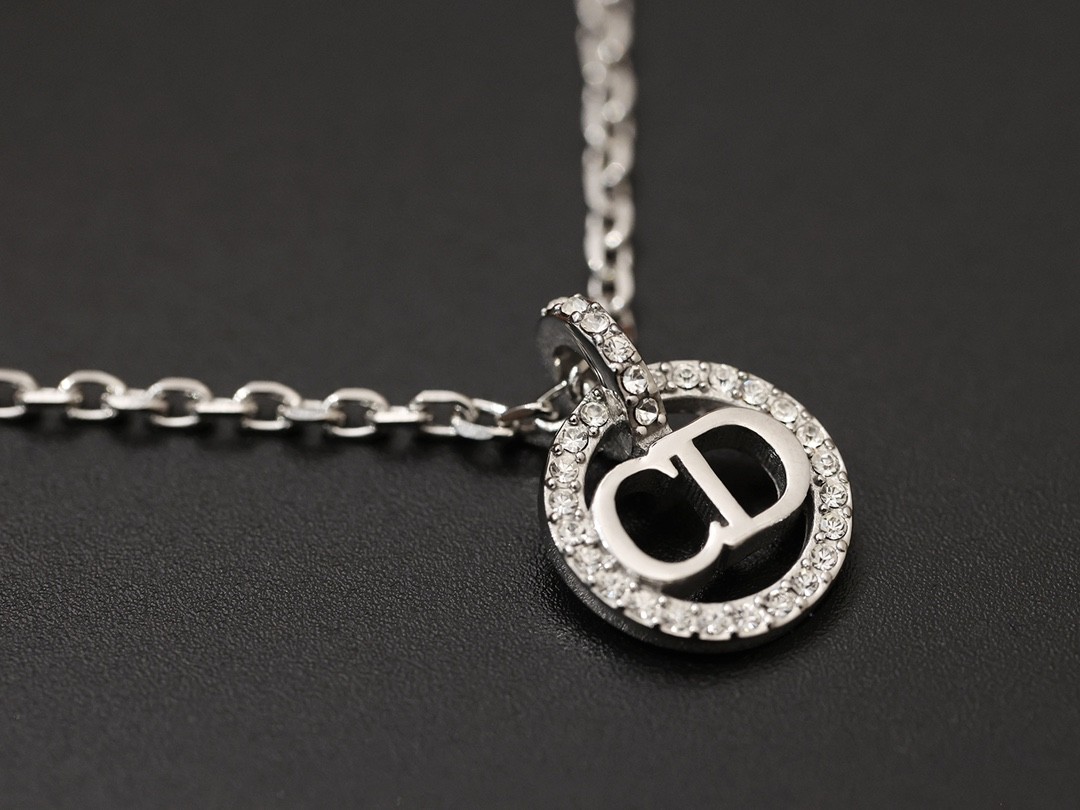 Shebag Super replica Dior necklace in silver(August 2025 updated)-Best Quality Fake Louis Vuitton Bag Online Store, Replica designer bag ru