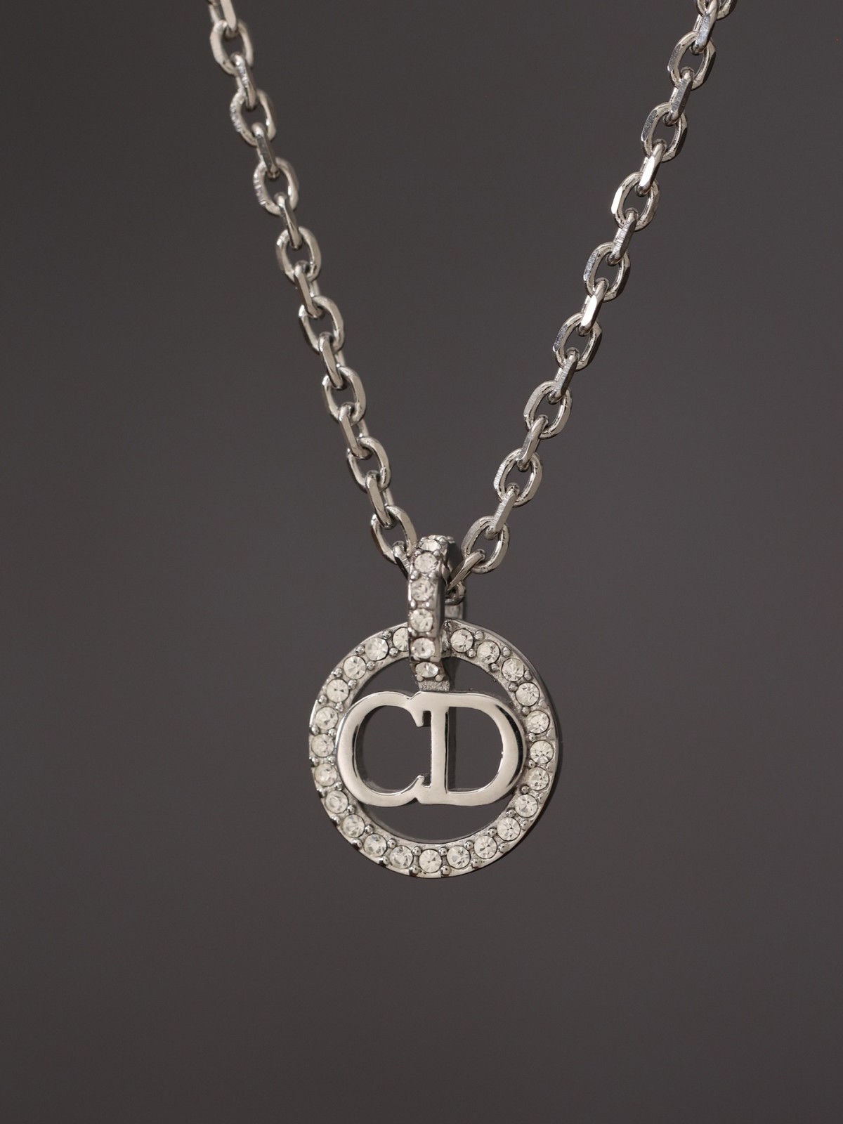 Shebag Super replica Dior necklace in silver(August 2025 updated)-Best Quality Fake Louis Vuitton Bag Online Store, Replica designer bag ru