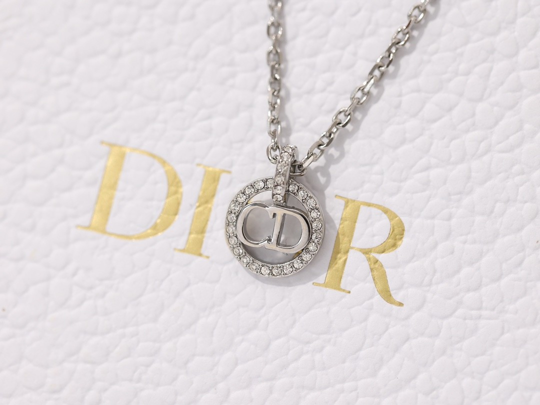 Shebag Super replica Dior necklace in silver(August 2025 updated)-Best Quality Fake Louis Vuitton Bag Online Store, Replica designer bag ru