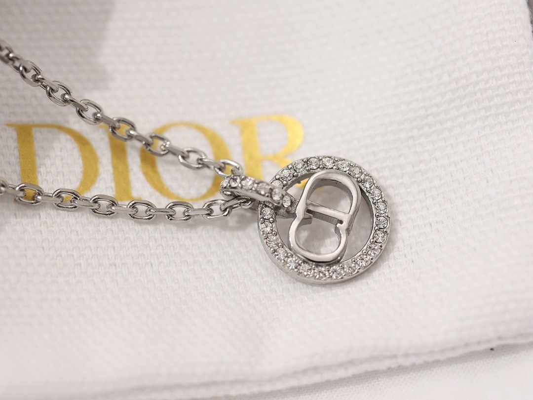 Shebag Super replica Dior necklace in silver(August 2025 updated)-Best Quality Fake Louis Vuitton Bag Online Store, Replica designer bag ru