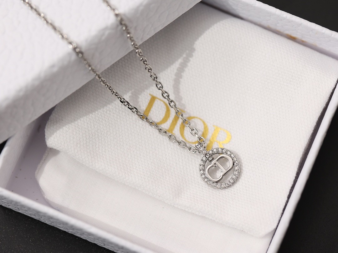 Shebag Super replica Dior necklace in silver(August 2025 updated)-Best Quality Fake Louis Vuitton Bag Online Store, Replica designer bag ru