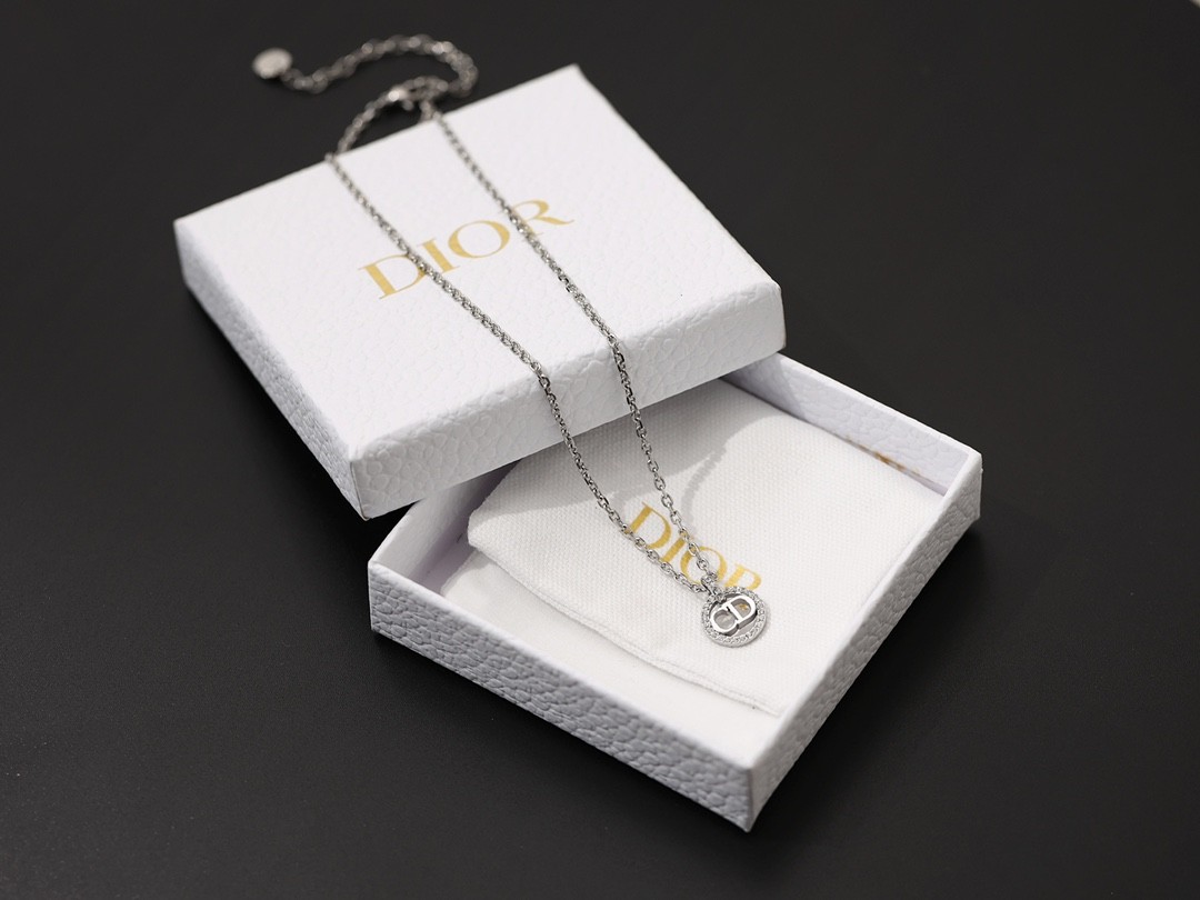 Shebag Super replica Dior necklace in silver(August 2025 updated)-Best Quality Fake Louis Vuitton Bag Online Store, Replica designer bag ru