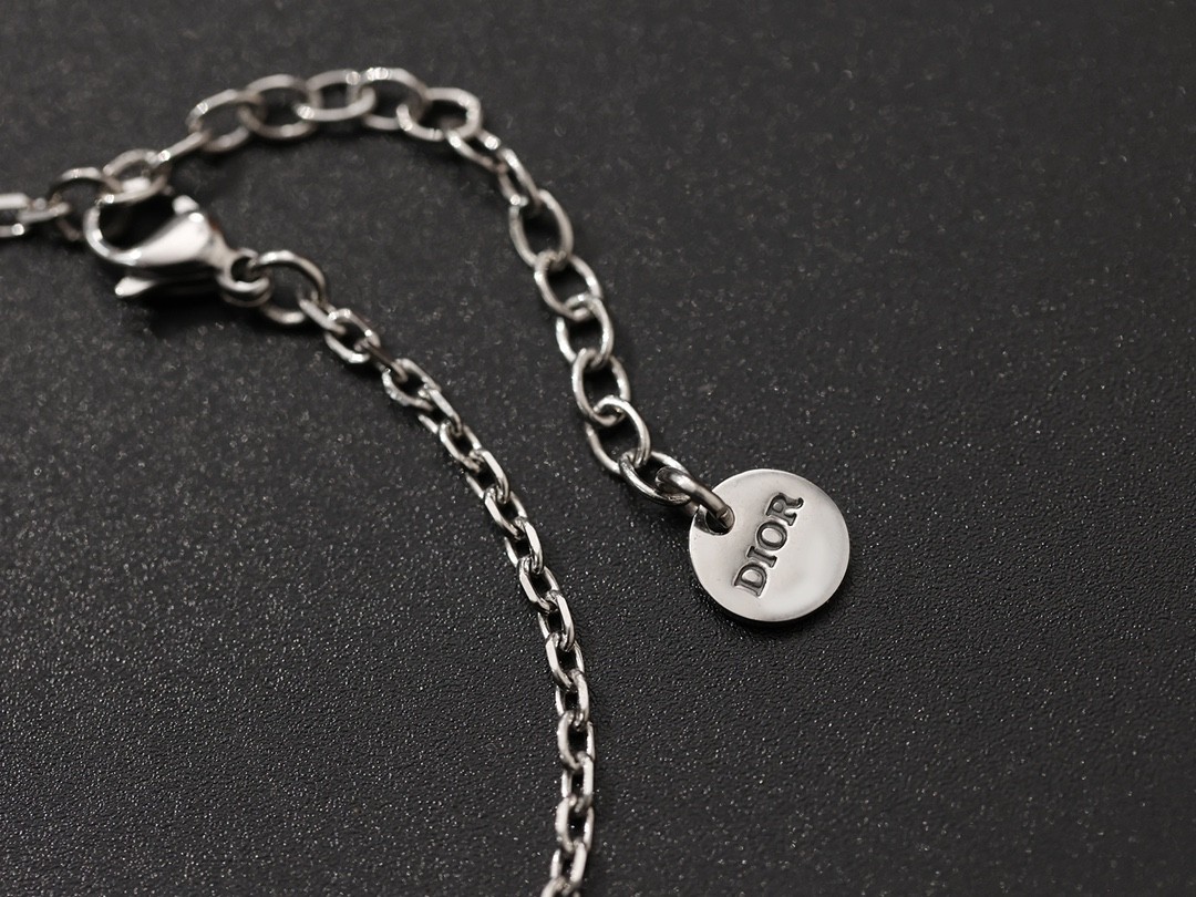 Shebag Super replica Dior necklace in silver(August 2025 updated)-Best Quality Fake Louis Vuitton Bag Online Store, Replica designer bag ru