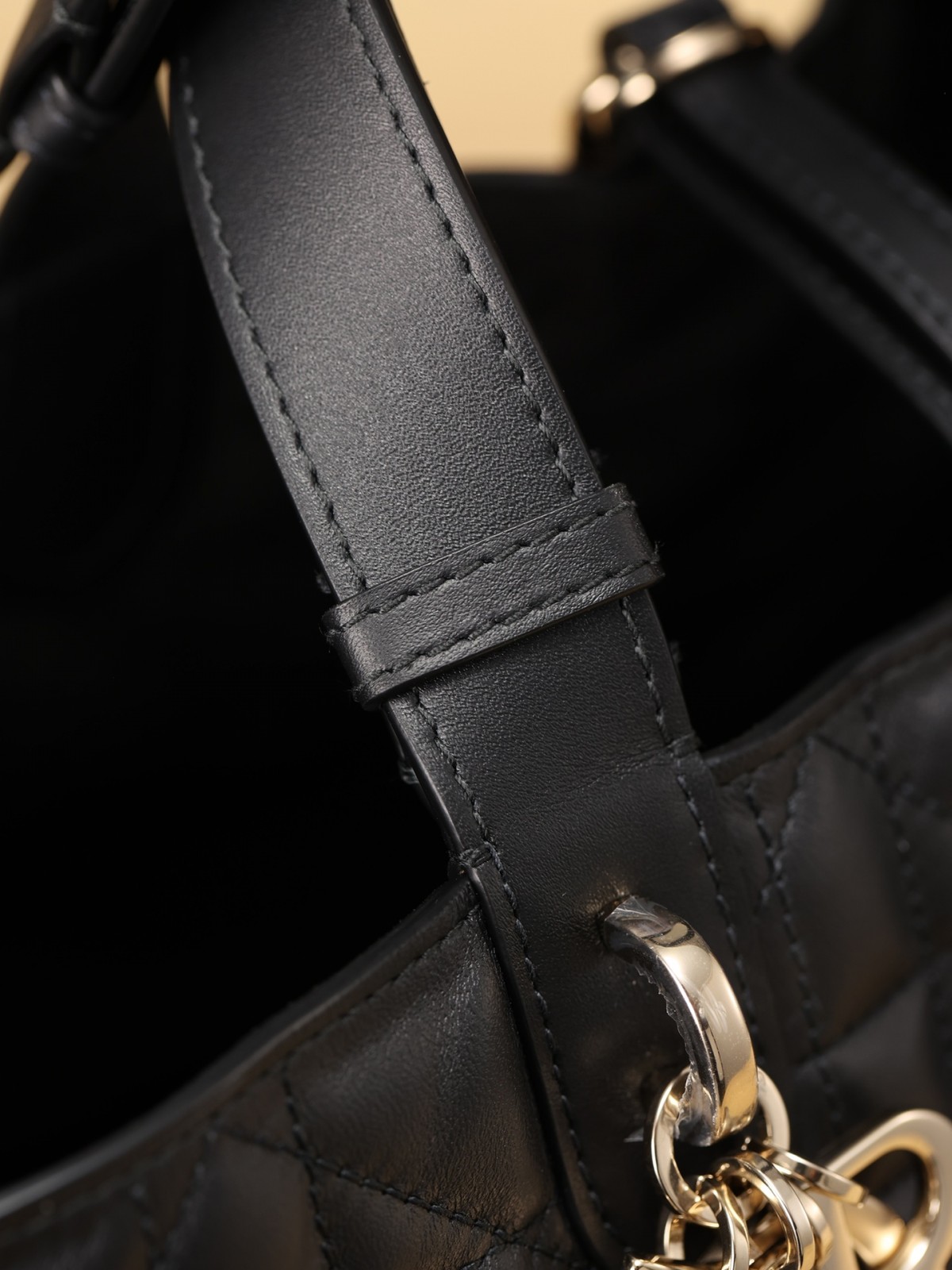 Dior Toujours medium Shebag VS Authentic bag review(August 2025 updated)-Ti o dara ju Didara iro Louis Vuitton apo Online itaja, Ajọra onise apo ru