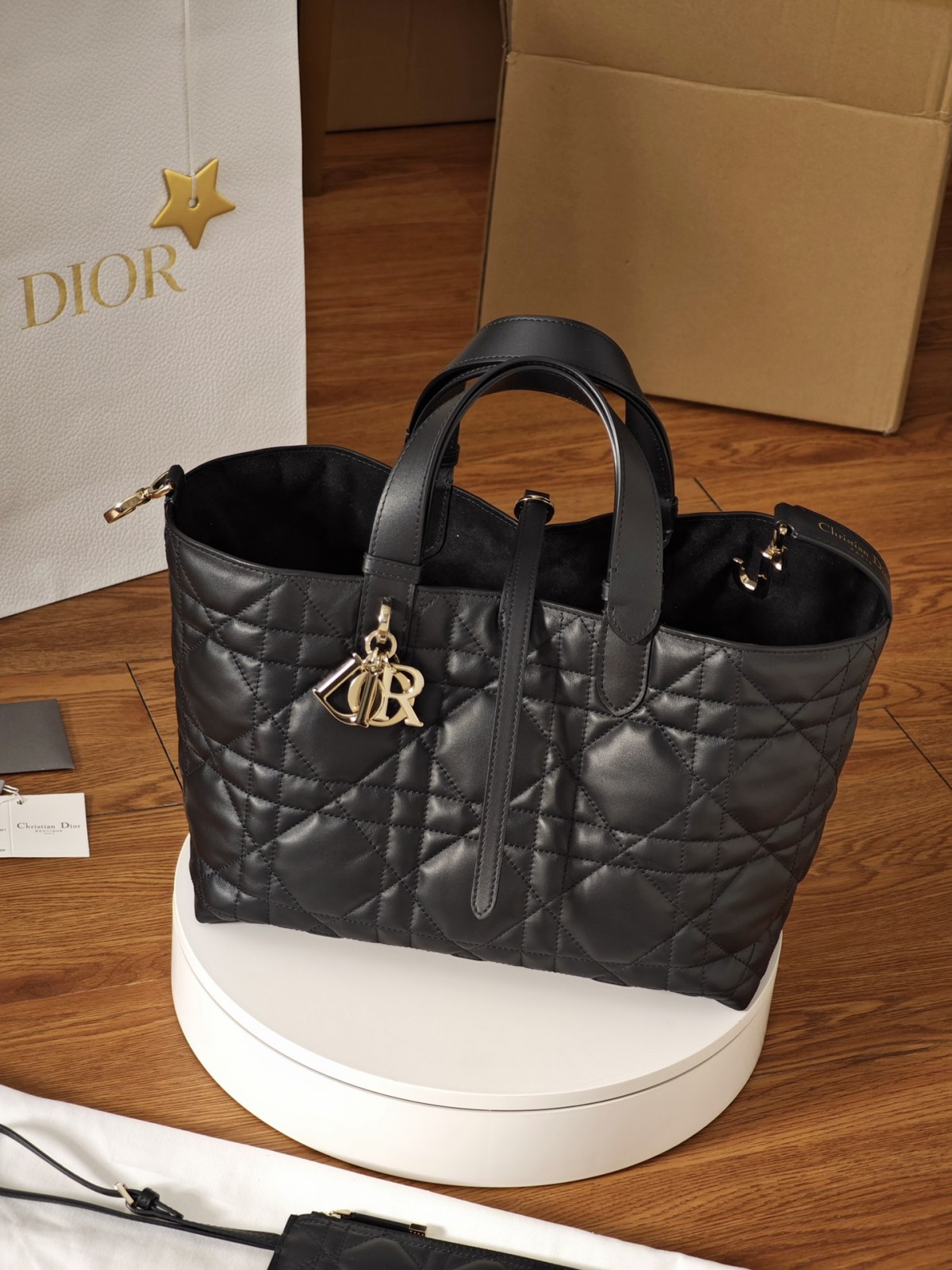 Dior Toujours medium Shebag VS Authentic bag review(August 2025 updated)-Ti o dara ju Didara iro Louis Vuitton apo Online itaja, Ajọra onise apo ru