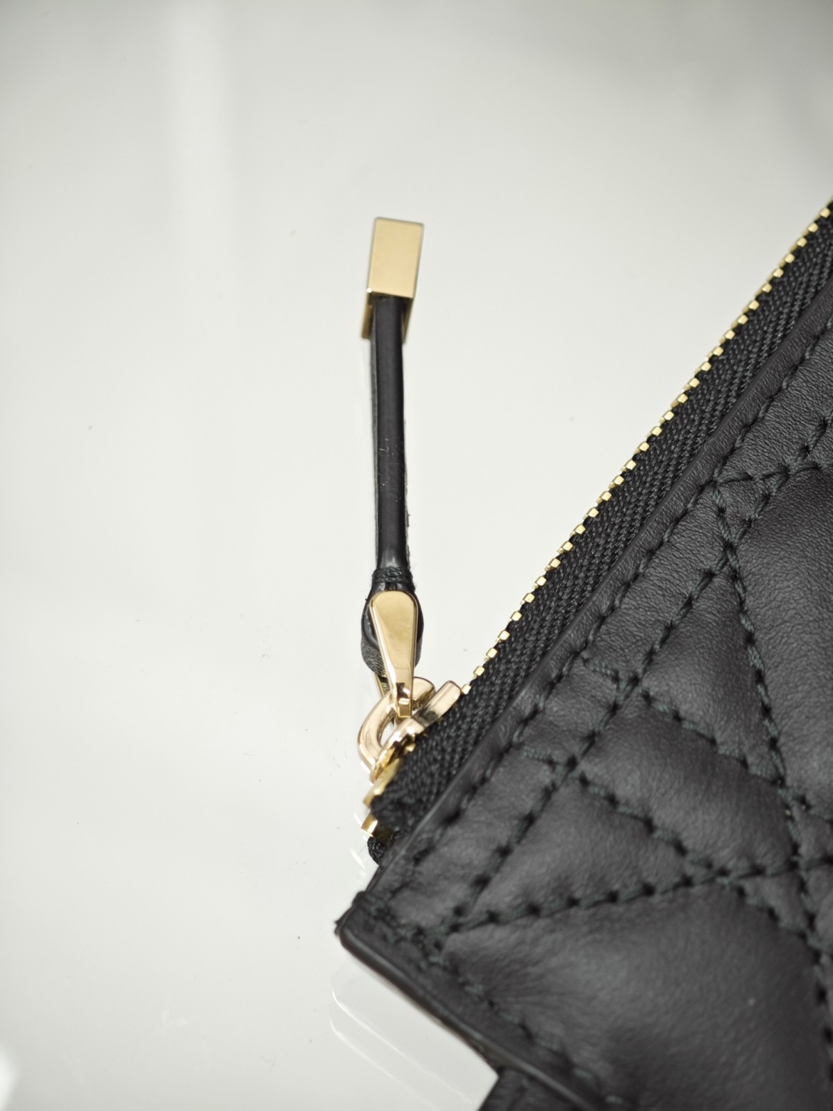 Dior Toujours medium Shebag VS Authentic bag review(August 2025 updated)-Ti o dara ju Didara iro Louis Vuitton apo Online itaja, Ajọra onise apo ru