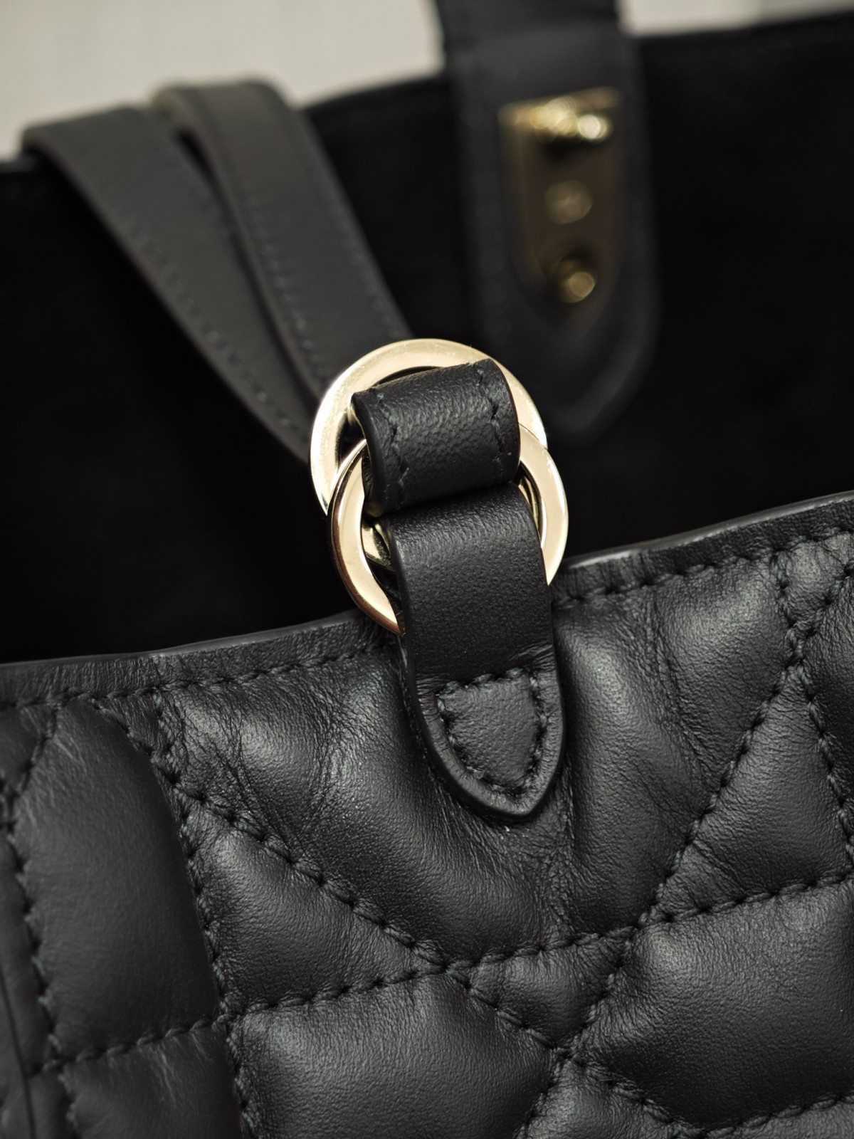 Dior Toujours medium Shebag VS Authentic bag review(August 2025 updated)-Ti o dara ju Didara iro Louis Vuitton apo Online itaja, Ajọra onise apo ru