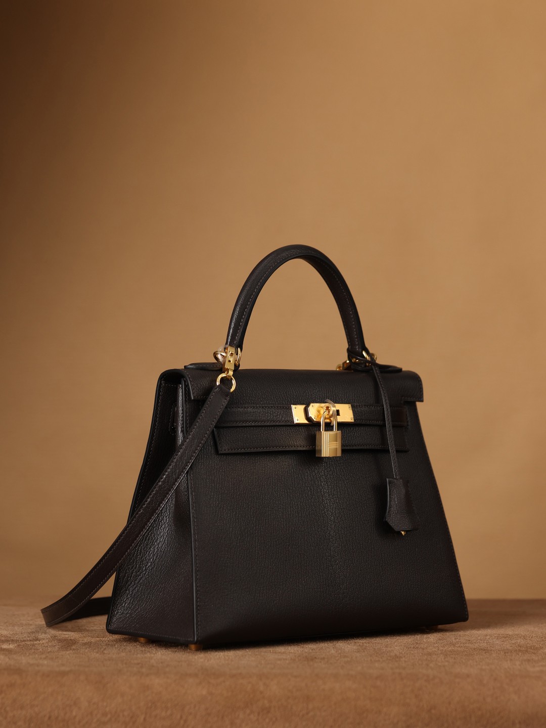 Shebag super replica Hermes Goat leather Kelly 28 bag black gold reivew(August 2025 updated)-Toko Online Tas Louis Vuitton Palsu Kualitas Terbaik, Tas desainer replika ru