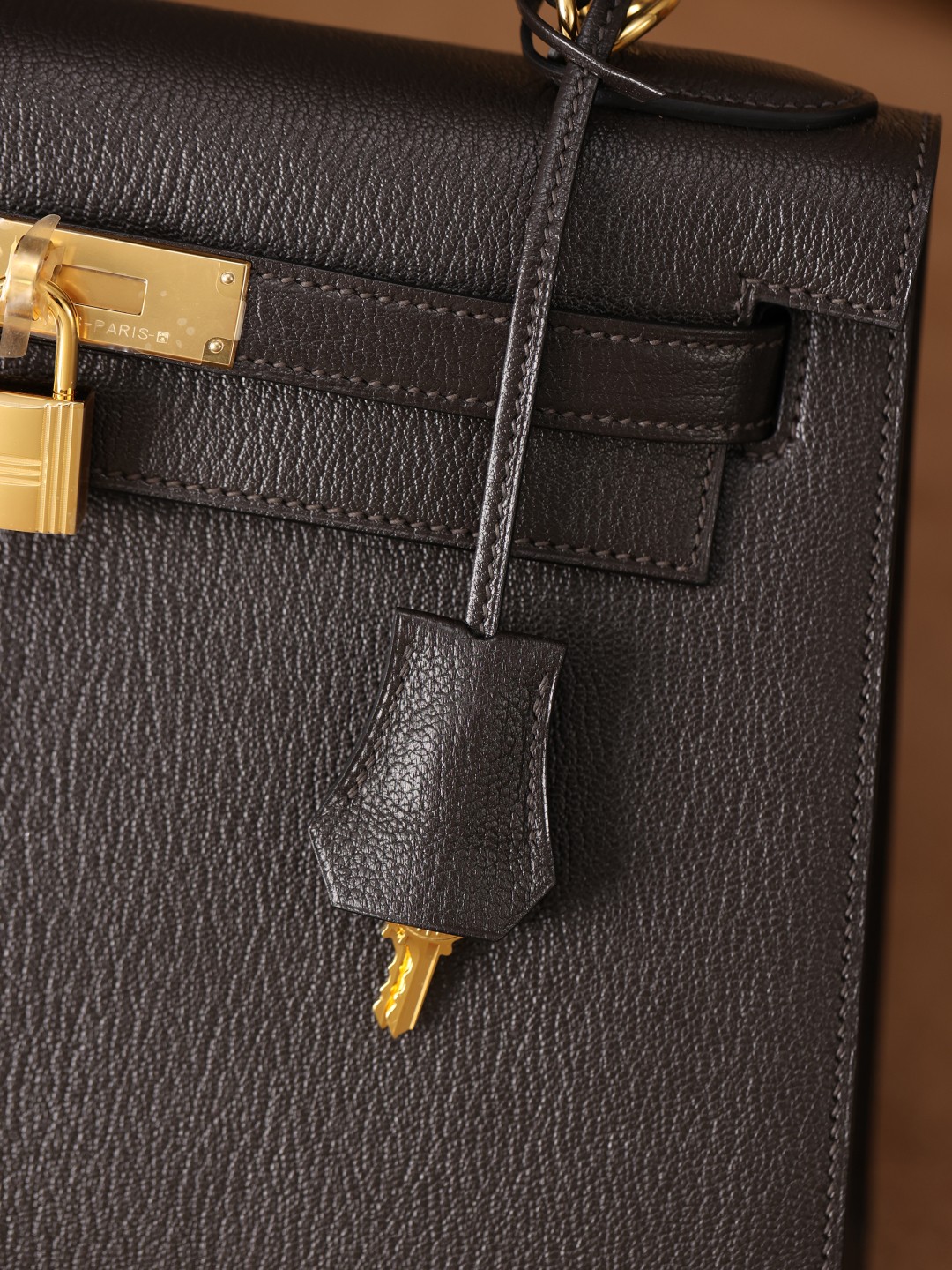 Shebag super replica Hermes Goat leather Kelly 28 bag black gold reivew(August 2025 updated)-Toko Online Tas Louis Vuitton Palsu Kualitas Terbaik, Tas desainer replika ru