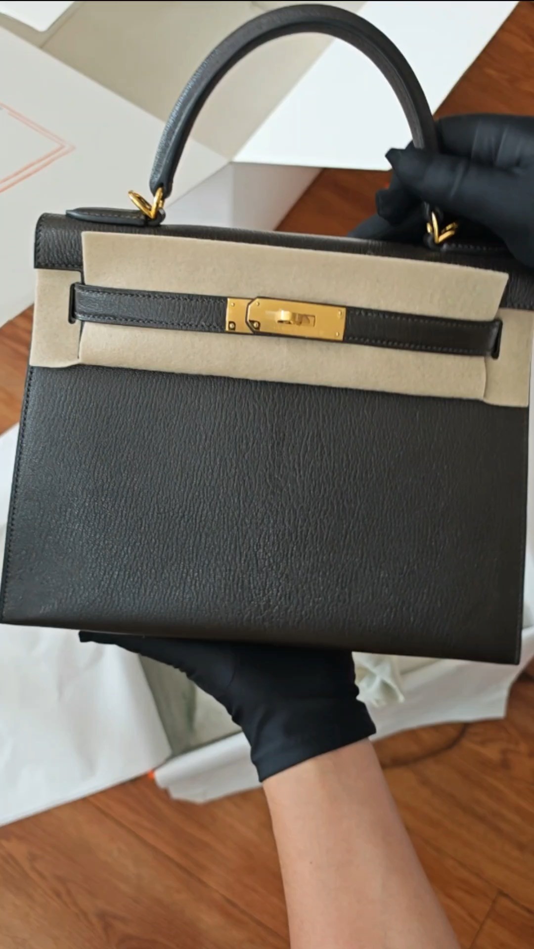 Shebag super replica Hermes Goat leather Kelly 28 bag black gold reivew(August 2025 updated)-Toko Online Tas Louis Vuitton Palsu Kualitas Terbaik, Tas desainer replika ru