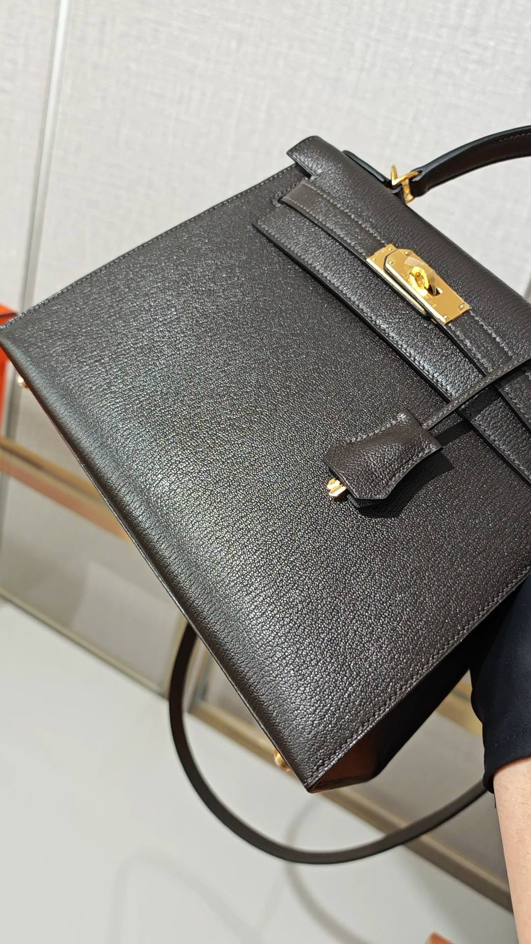 Shebag super replica Hermes Goat leather Kelly 28 bag black gold reivew(August 2025 updated)-Toko Online Tas Louis Vuitton Palsu Kualitas Terbaik, Tas desainer replika ru