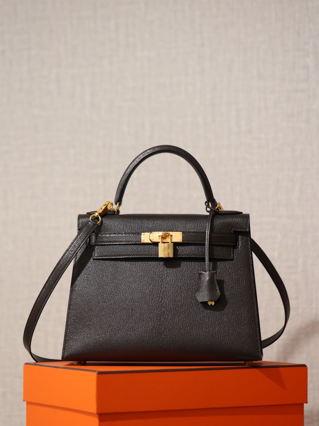 Shebag super replica Hermes Goat leather Kelly 28 bag black gold reivew(August 2025 updated)-Toko Online Tas Louis Vuitton Palsu Kualitas Terbaik, Tas desainer replika ru