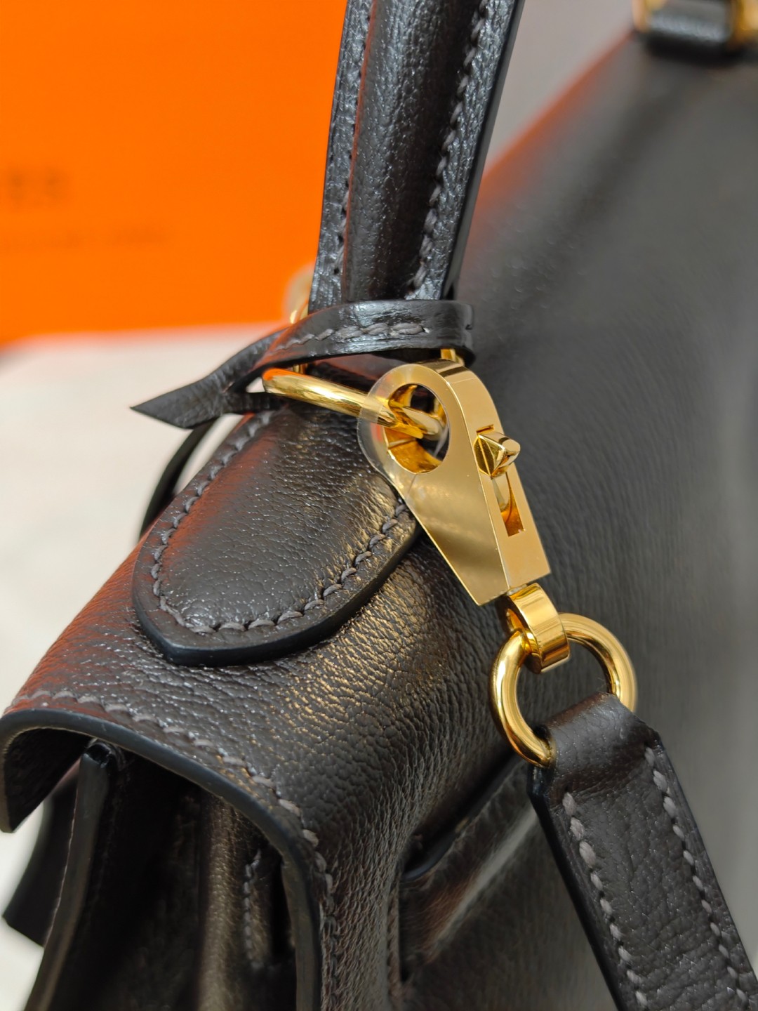Shebag super replica Hermes Goat leather Kelly 28 bag black gold reivew(August 2025 updated)-Toko Online Tas Louis Vuitton Palsu Kualitas Terbaik, Tas desainer replika ru