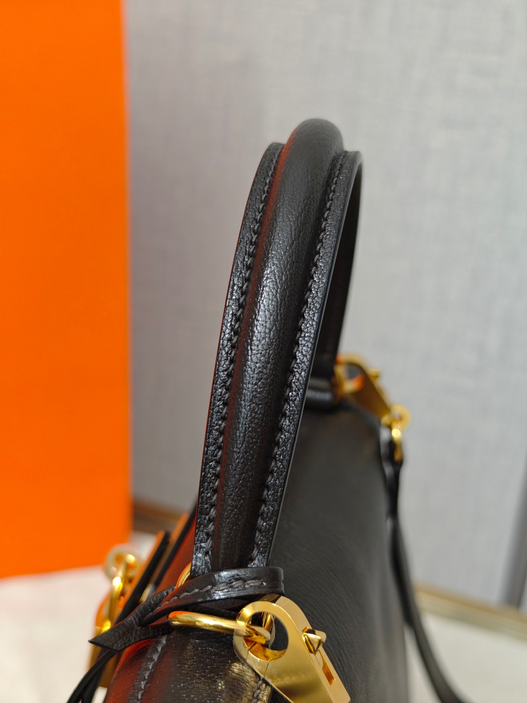 Shebag super replica Hermes Goat leather Kelly 28 bag black gold reivew(August 2025 updated)-Toko Online Tas Louis Vuitton Palsu Kualitas Terbaik, Tas desainer replika ru
