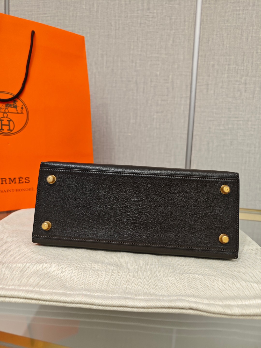 Shebag super replica Hermes Goat leather Kelly 28 bag black gold reivew(August 2025 updated)-Toko Online Tas Louis Vuitton Palsu Kualitas Terbaik, Tas desainer replika ru