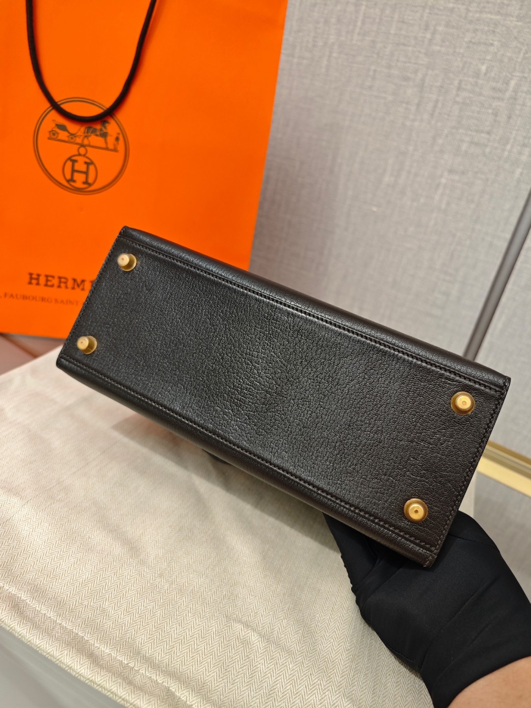 Shebag super replica Hermes Goat leather Kelly 28 bag black gold reivew(August 2025 updated)-Toko Online Tas Louis Vuitton Palsu Kualitas Terbaik, Tas desainer replika ru
