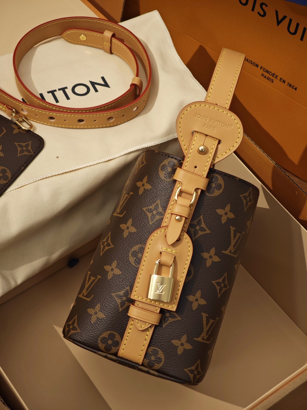 Shebag super replica Louis Vuitton Allin bb bag new arrival (Sep 2025 updated)-Best Quality Fake designer Bag Review, Replica designer bag ru