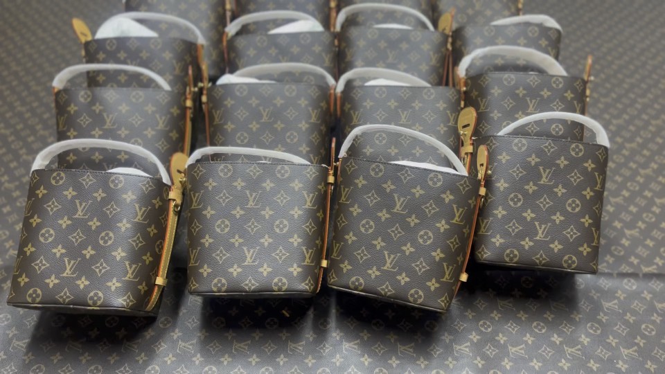 Shebag super replica Louis Vuitton Allin bb bag new arrival (Sep 2025 updated)-Best Quality Fake designer Bag Review, Replica designer bag ru