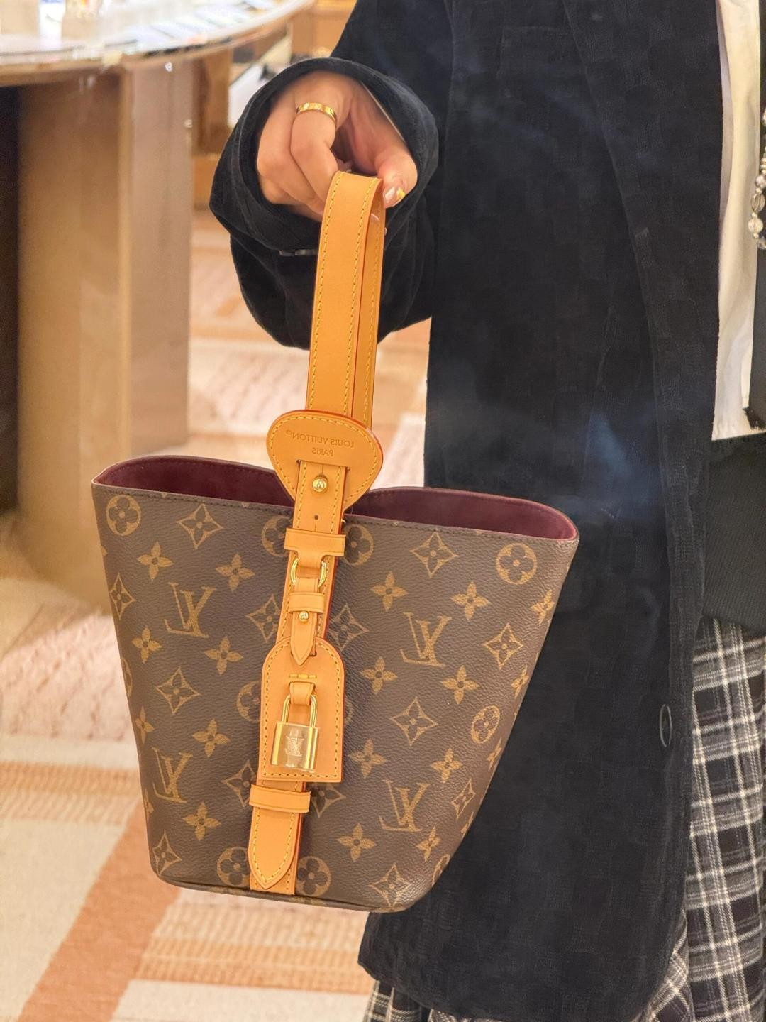 Shebag super replica Louis Vuitton Allin bb bag new arrival (Sep 2025 updated)-Best Quality Fake designer Bag Review, Replica designer bag ru