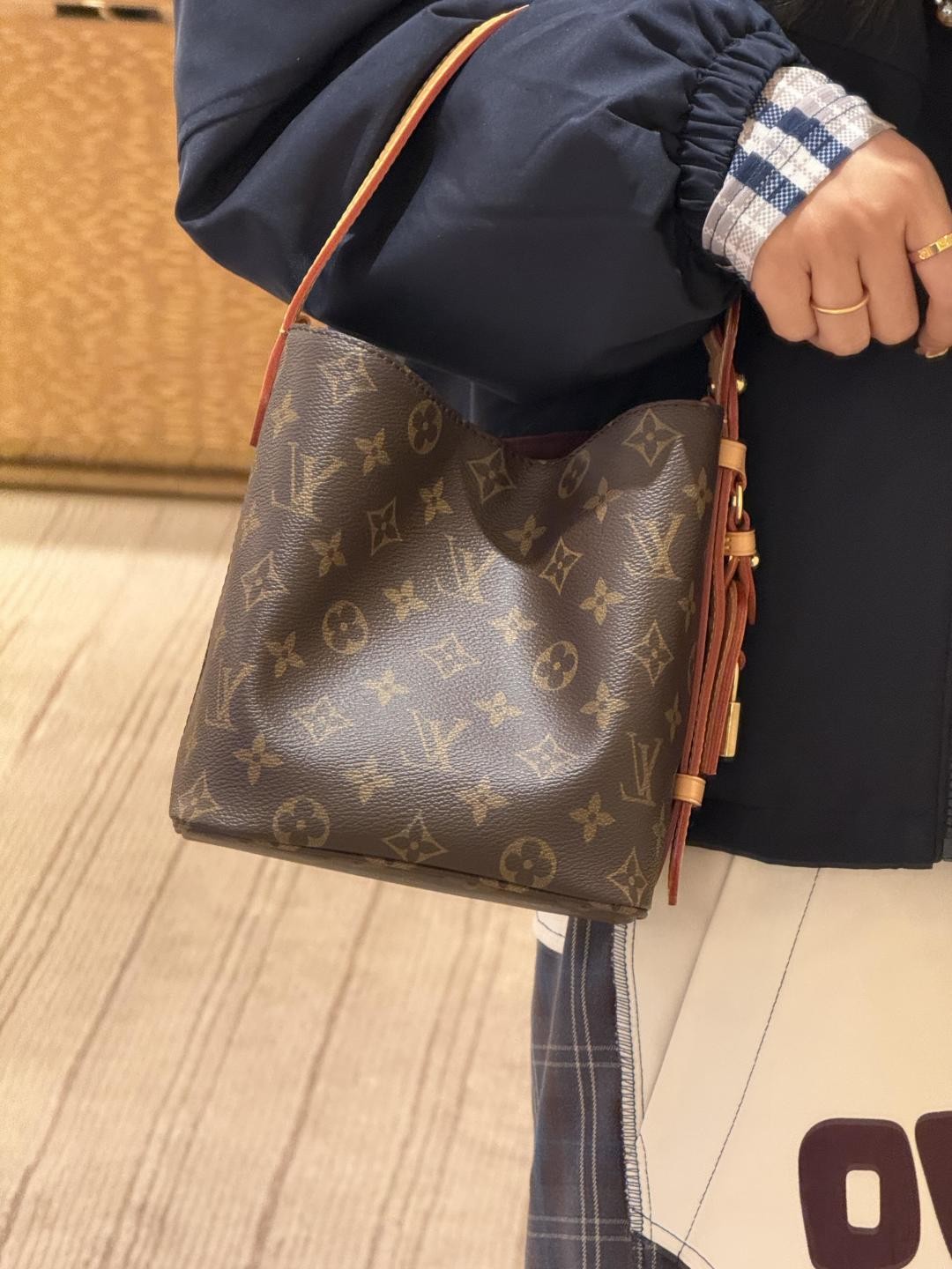 Shebag super replica Louis Vuitton Allin bb bag new arrival (Sep 2025 updated)-Best Quality Fake designer Bag Review, Replica designer bag ru
