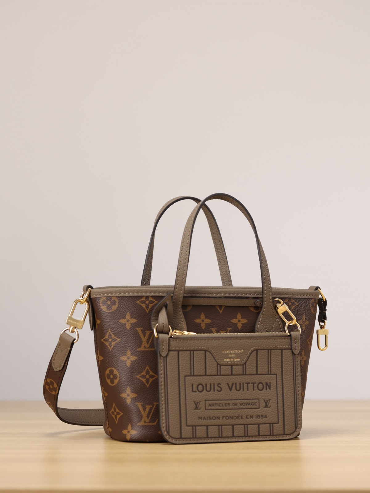 Shebag super replica Louis Vuitton M12109 NEVERFULL BANDOULIÈRE INSIDE OUT BB bag review(Sep 2025 updated)-Best Quality Fake designer Bag Review, Replica designer bag ru
