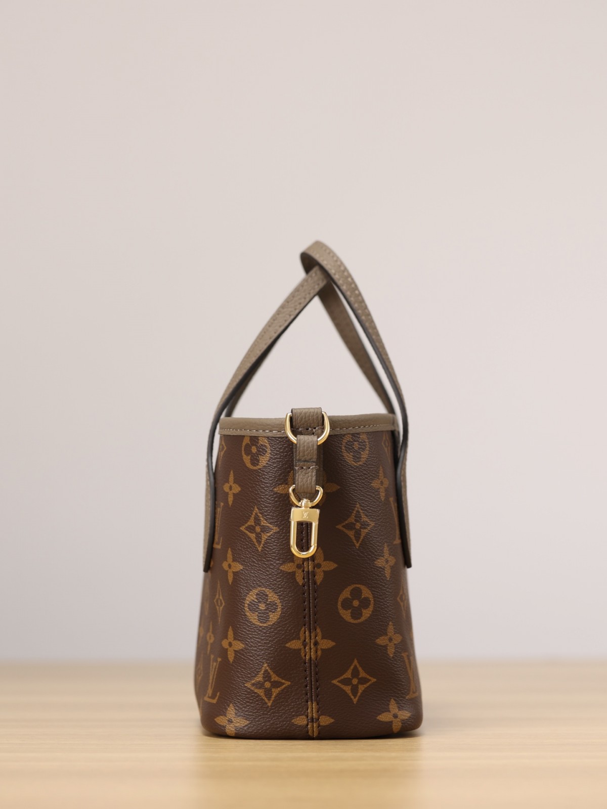 Shebag super replica Louis Vuitton M12109 NEVERFULL BANDOULIÈRE INSIDE OUT BB bag review(Sep 2025 updated)-Best Quality Fake designer Bag Review, Replica designer bag ru