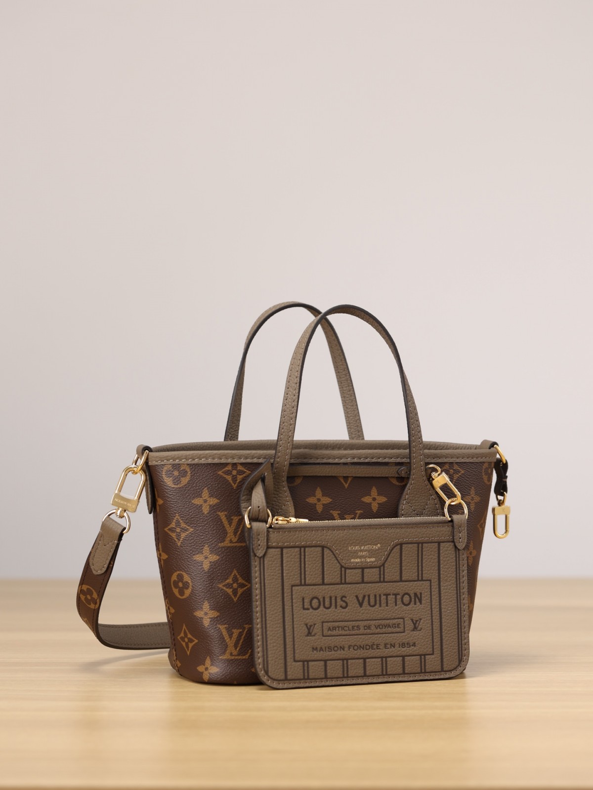 Shebag super replica Louis Vuitton M12109 NEVERFULL BANDOULIÈRE INSIDE OUT BB bag review(Sep 2025 updated)-Best Quality Fake designer Bag Review, Replica designer bag ru