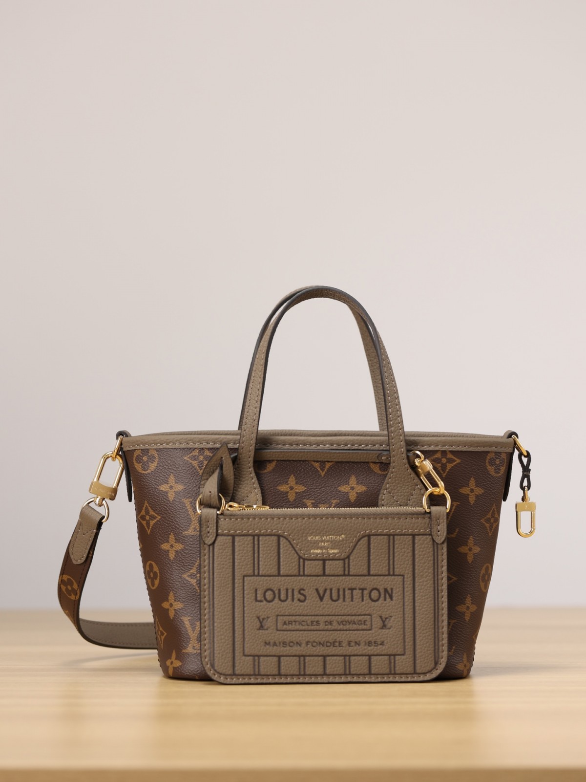 Shebag super replica Louis Vuitton M12109 NEVERFULL BANDOULIÈRE INSIDE OUT BB bag review(Sep 2025 updated)-Best Quality Fake designer Bag Review, Replica designer bag ru