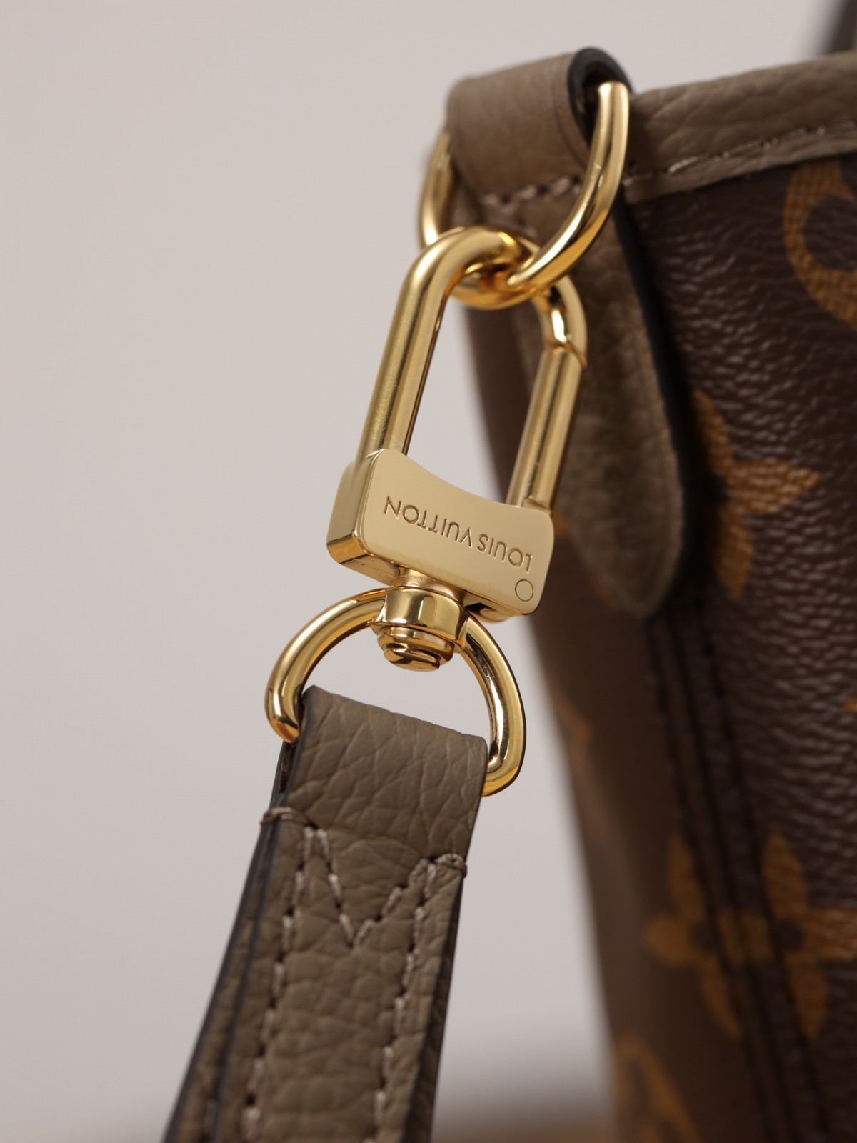 Shebag super replica Louis Vuitton M12109 NEVERFULL BANDOULIÈRE INSIDE OUT BB bag review(Sep 2025 updated)-Best Quality Fake designer Bag Review, Replica designer bag ru