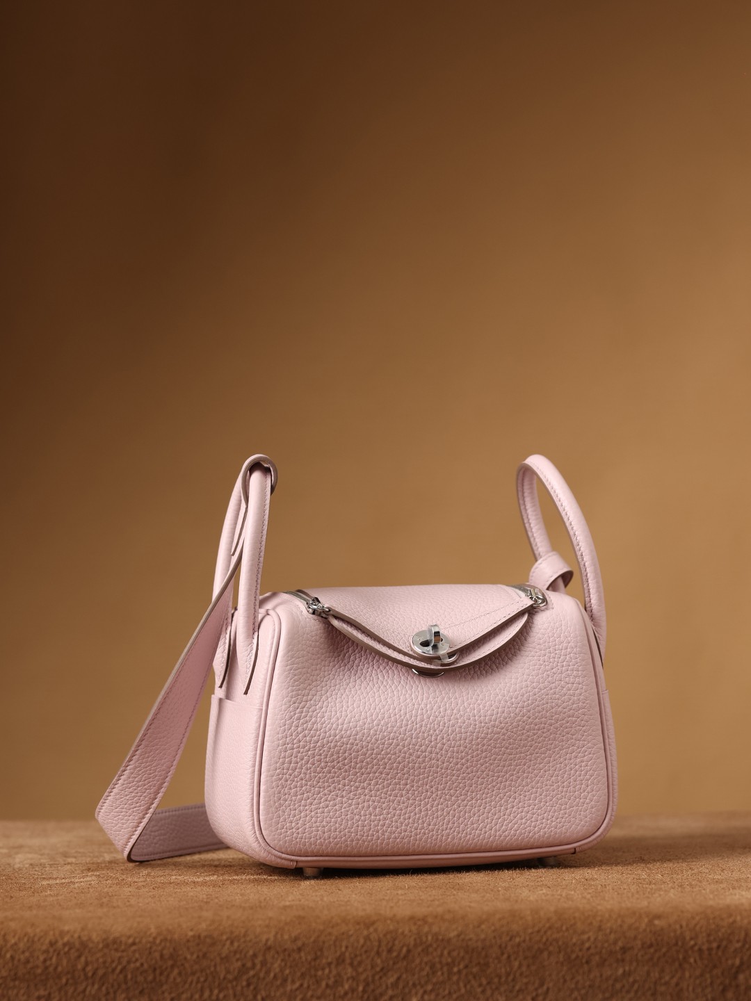 Shebag hand made Hermes Purple pink mini Lindy 19cm bag review(Oct 2025 updated)-Tayada ugu Fiican ee Louis Vuitton Boorsada Online Store, Bac naqshadeeye nuqul ah